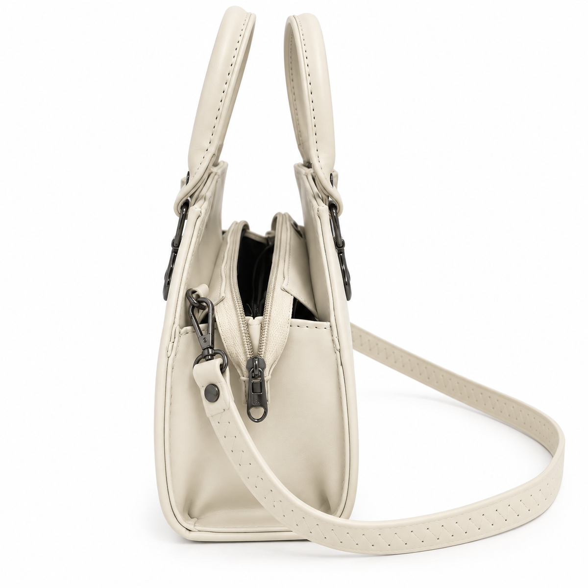 CELESTE — IVORY SCULPTED HANDBAG